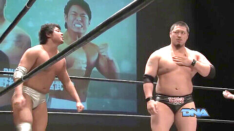 Intense Chinese pro wrestling match: Hino takes on Miyatake in an erotic showdown!