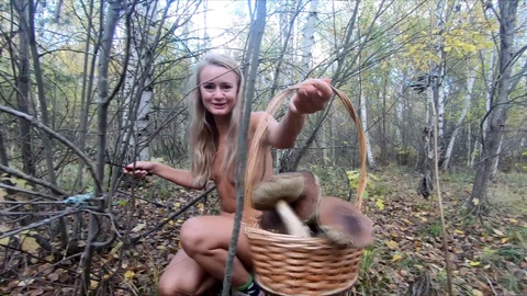 Wald, exhibitionistin, naked forest