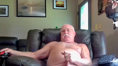Camming, grandpa play on webcam, gay grandpa