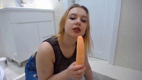 Provocative Big Ass Dame Takes Control in Sensual Female Domination