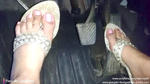Indian feet, karisma, indian punjabi feet worship
