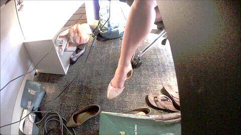 Candid feet, candid shoeplay hostess fair, foot under desk