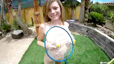 Sesso hardcore con la bella sportiva del badminton Mia Collins