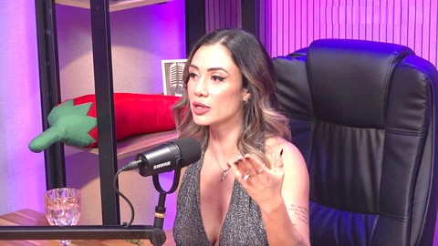 Les gars adorent être mes animaux de compagnie soumis.