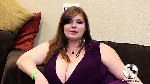 Busty bbw model Lexxxi Luxe gets interviewed and shares her plus-size BTS secrets