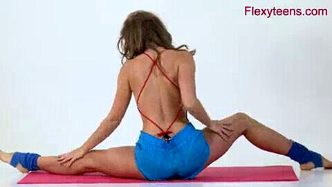 Flexible solo splits, flexible playa, aerobica
