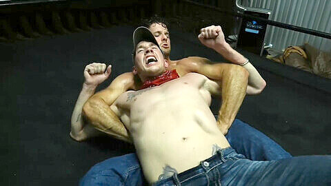 Bearhug wrestling gay, daddy wrestling, gay wrestling submission
