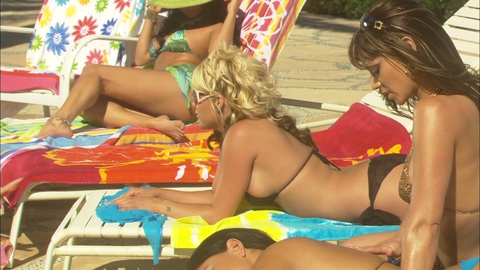 Hot babe Eva Angelina enjoys a beach picnic turned wild sex session!