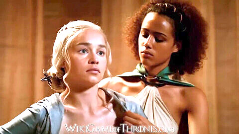 Gorgeous Daenerys Targaryen engaged in sex scenes