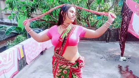 Bathroom bhabhi, indian maid, smashing asians