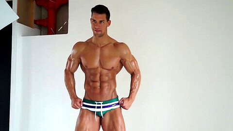 Muscle hunk solo, muscle solo, male bodybuilders posing naked