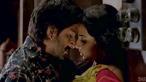 Vidya Balan sensuelle dans Ishqiya - Délice séduisant de Bollywood