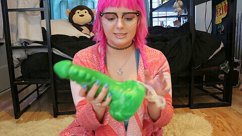 Squirting dildo, playthings, adult toys