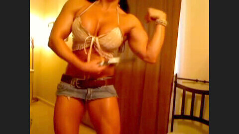 She hulk muscle growth, muscle posing, muscle