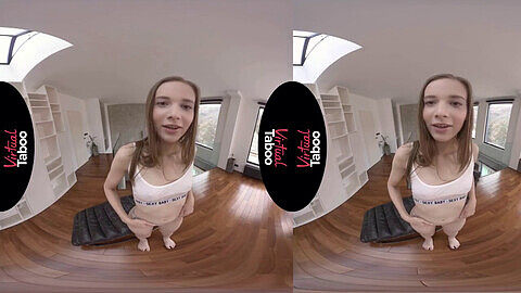 Impaciente nena deseando una gran polla en Virtual Taboo