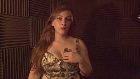 Mia's fantastische hüpfende Brüste lassen deine Sinne schwinden - SFW ASMR-Video von TheASMRCollection