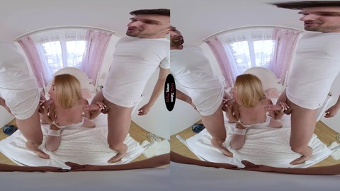 Anita viene riempita nei suoi buchi da 3 cazzi massicci e invasa da creampie