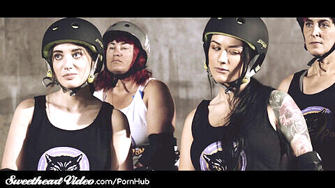 Intense lesbian threesome in a locker room apartment after roller derby practice with stunning babes!