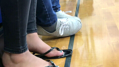 Candid feet tagzone, candid feet in class, legs in class