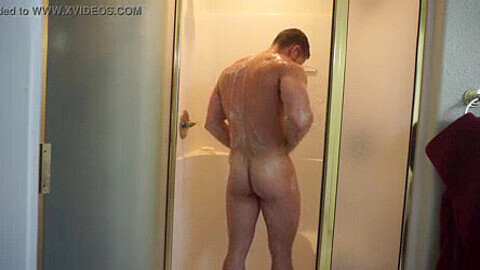 Gay shower solo, solo gay douche, solo muscle