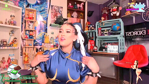 Kloe La Maravilla from Colombia cosplays as Chun-Li and gets rough fucked until she cums!