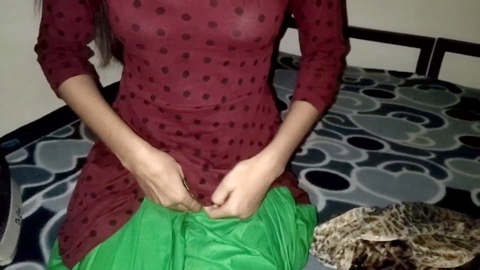 Close-up, desi aunty, cheating indian teen (18+)